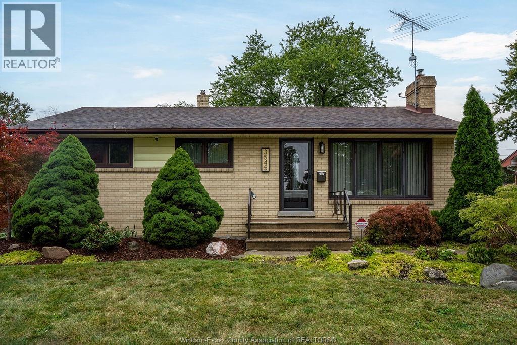 3545 Glenwood, Windsor, ON N9E 2Y6