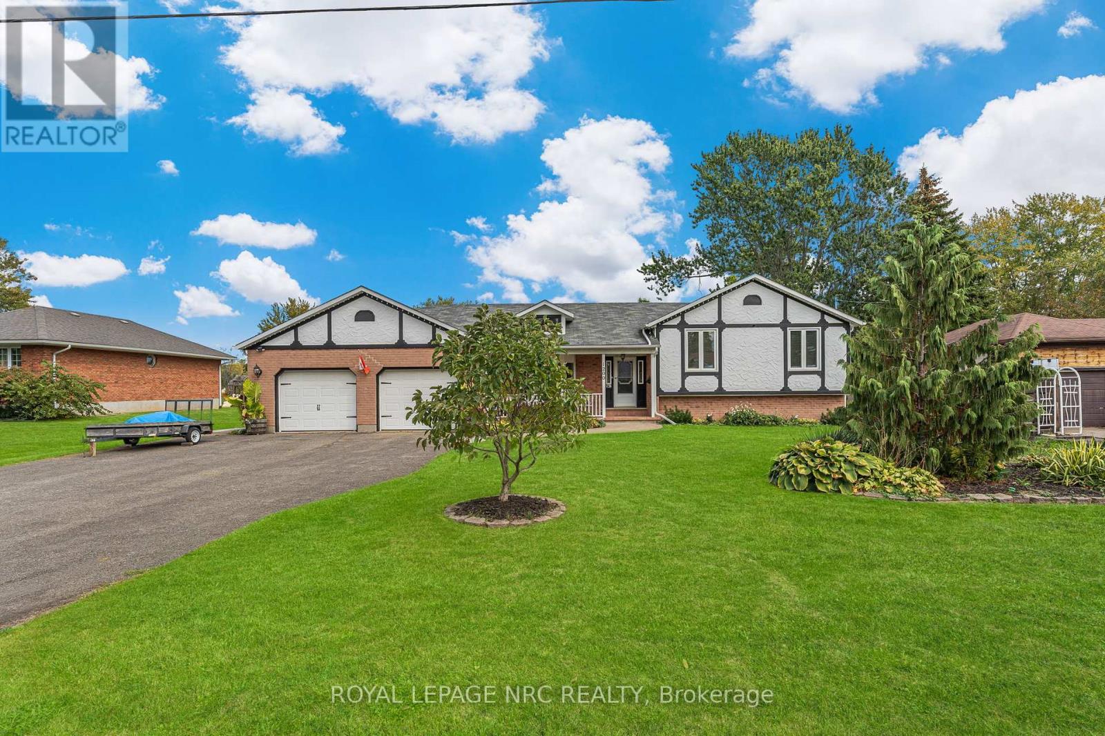 1200 Pettit Rd, Fort Erie, ON L2A 5A3