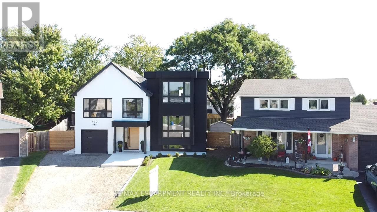 772 Banting Ct, Milton, ON L9T 3M5