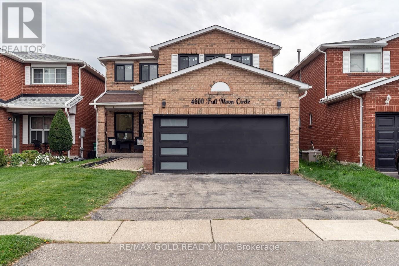 4600 Full Moon Cir, Mississauga Hurontario, ON L4Z 2N6