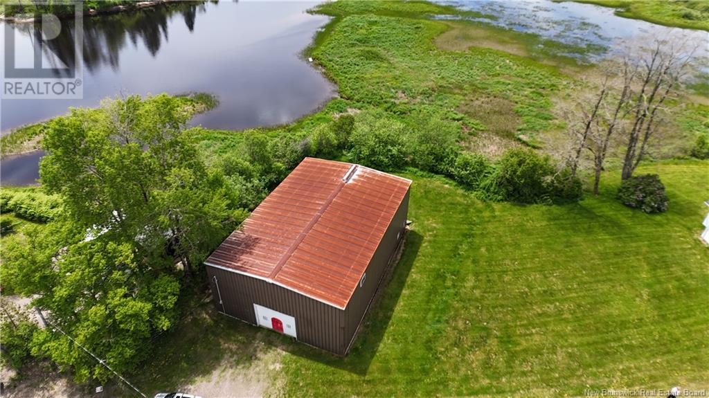 73 Riverview Ave, St George, NB E5C 3M5