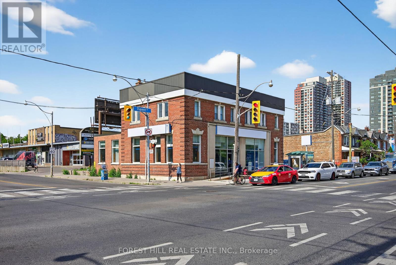 1502-1504 Dupont St, Toronto, ON M6P 3S1