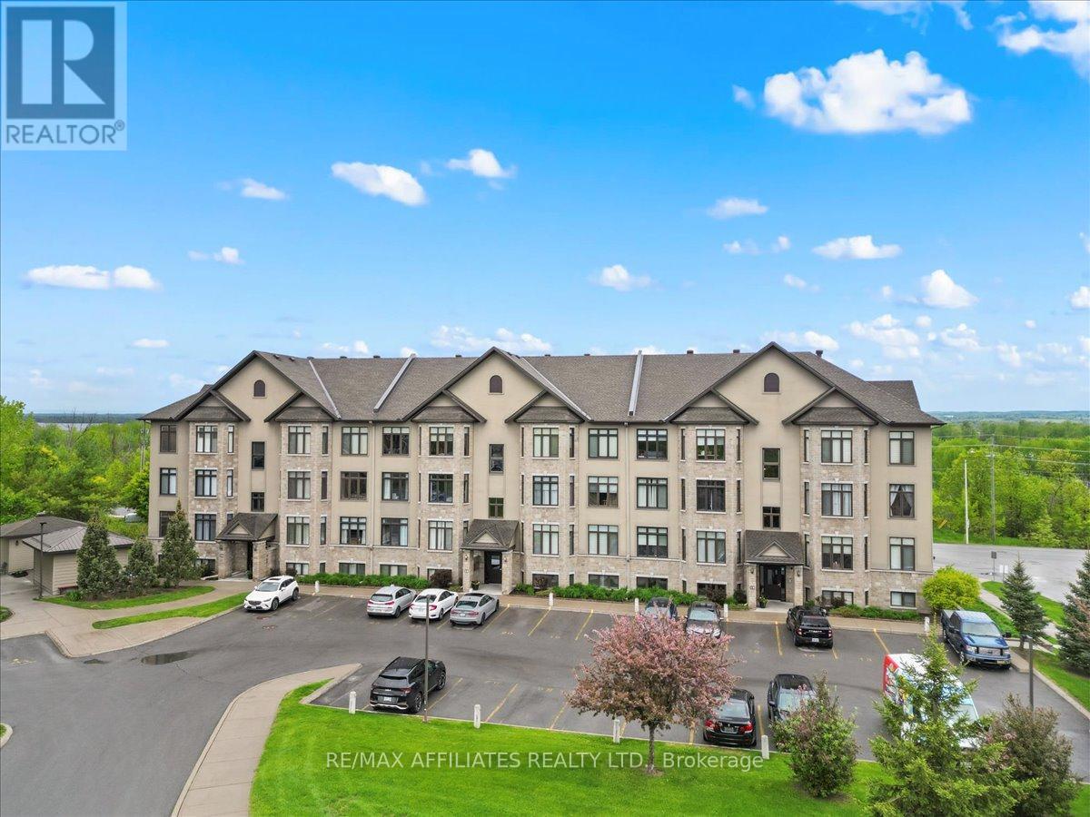 3 30 Prestige Cir, Ottawa, ON K4A 0W9