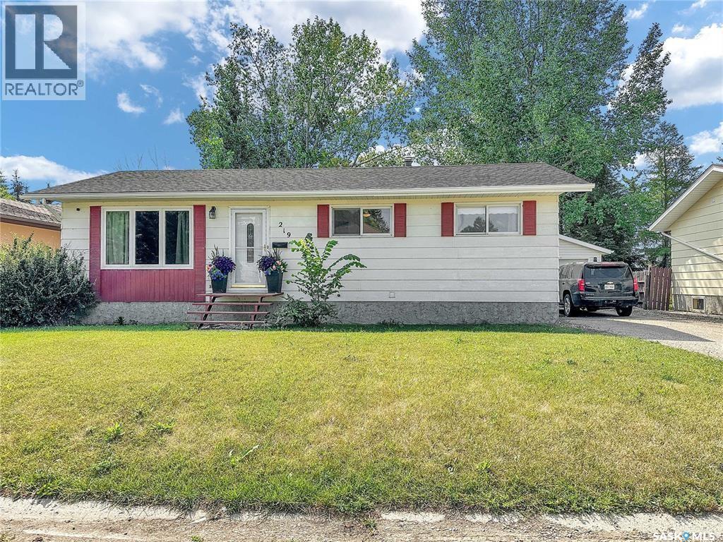 219 4th Avenue, Whitewood, SK S0G 5C0