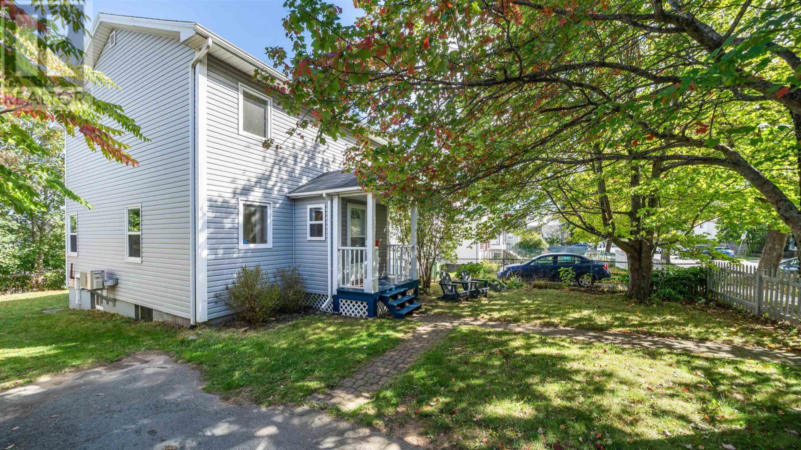 3537 Lynch St, Halifax, NS B3K 3K7