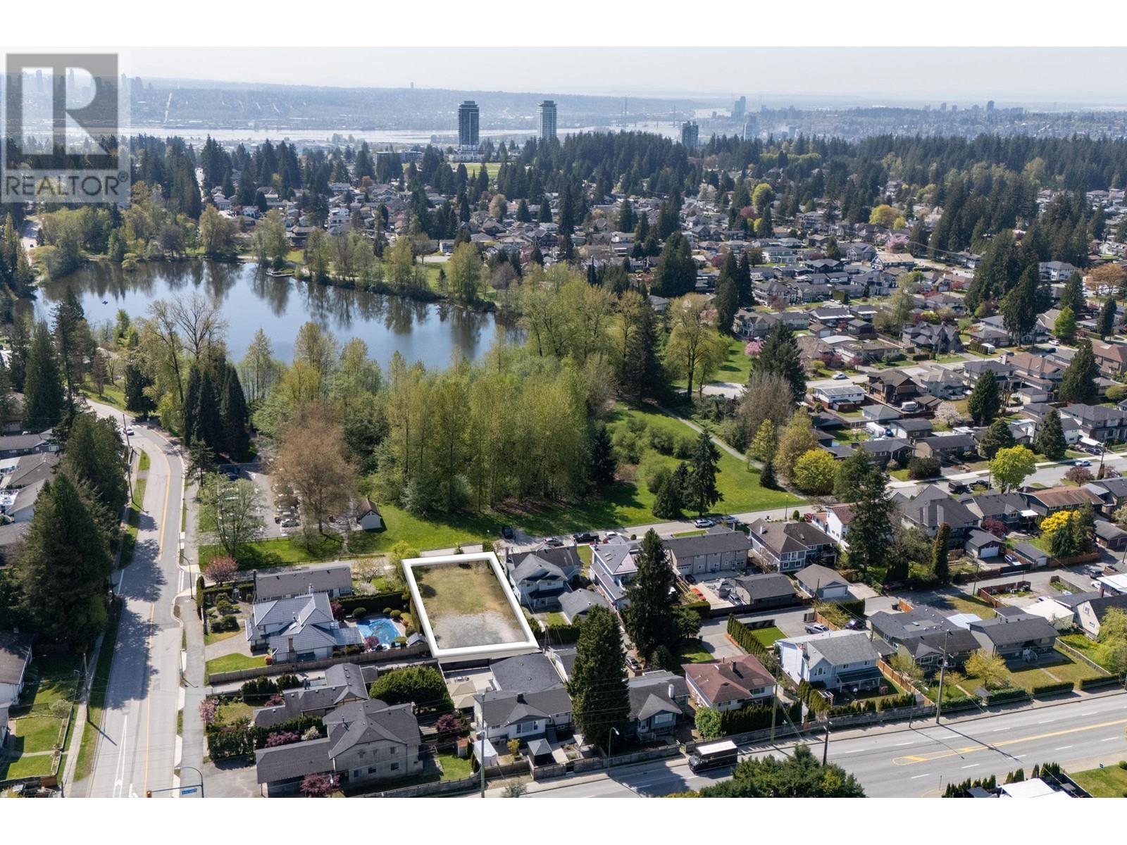1213 Grover Ave, Coquitlam, BC V3J 3E9