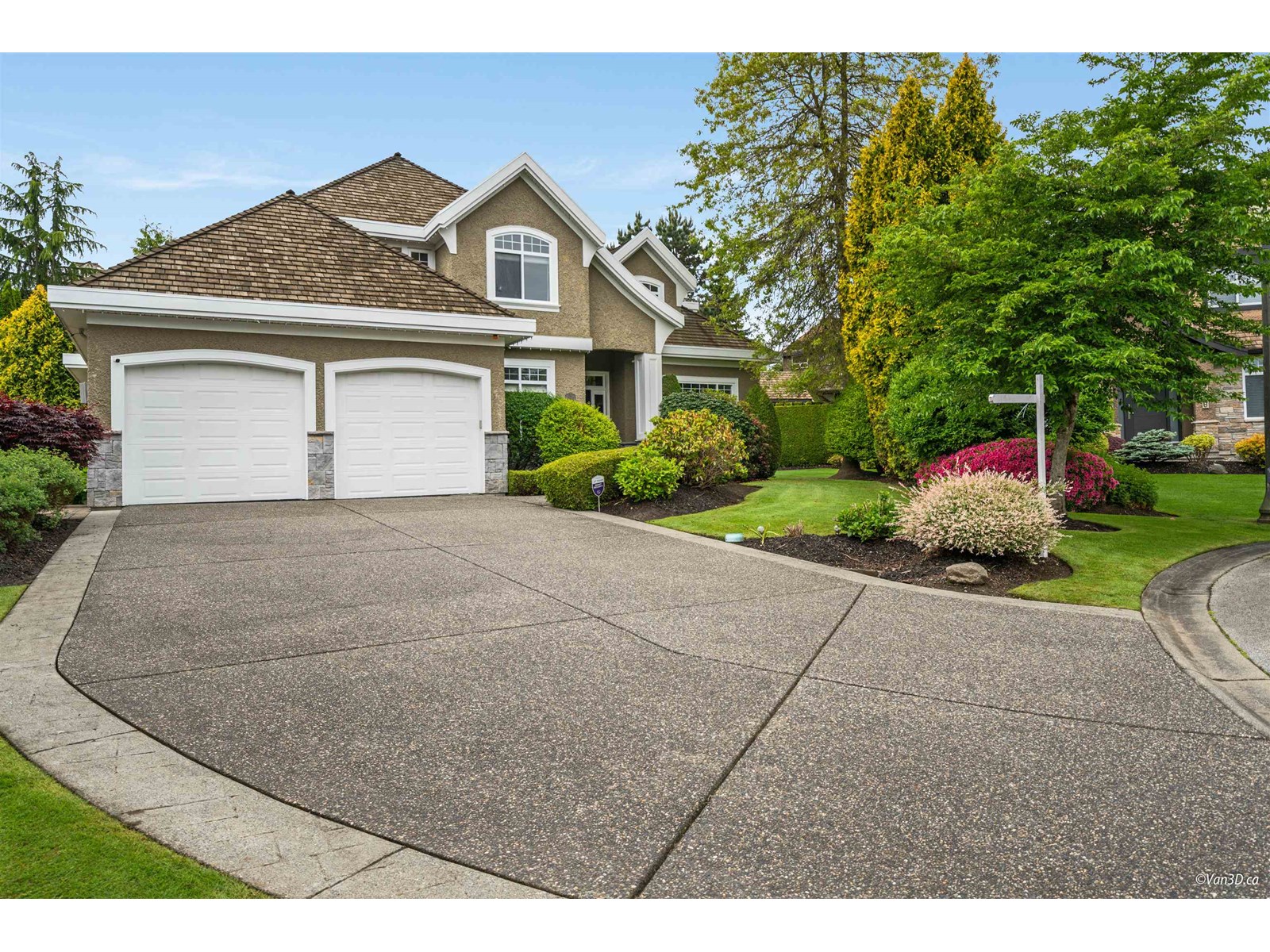 15828 Somerset Pl, Surrey, BC V3Z 0H9
