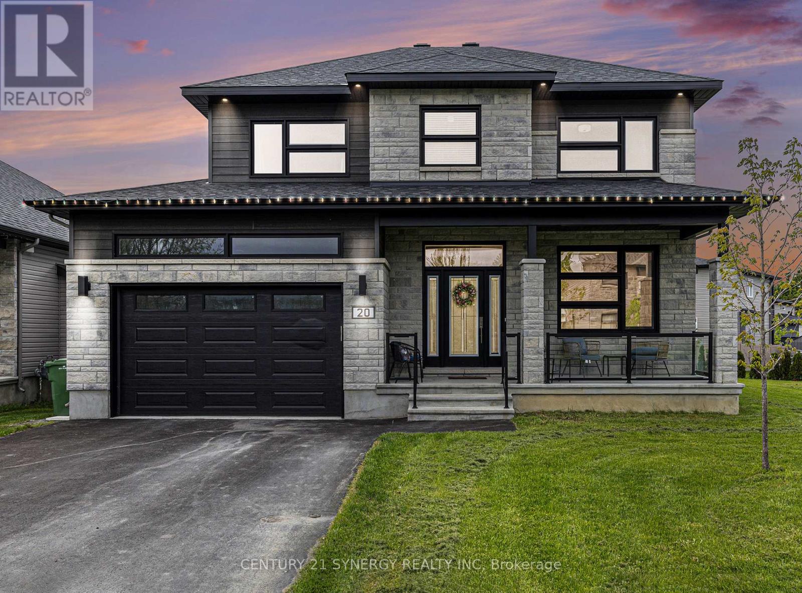 20 Pleasant St, North Stormont, ON K0A 1R0