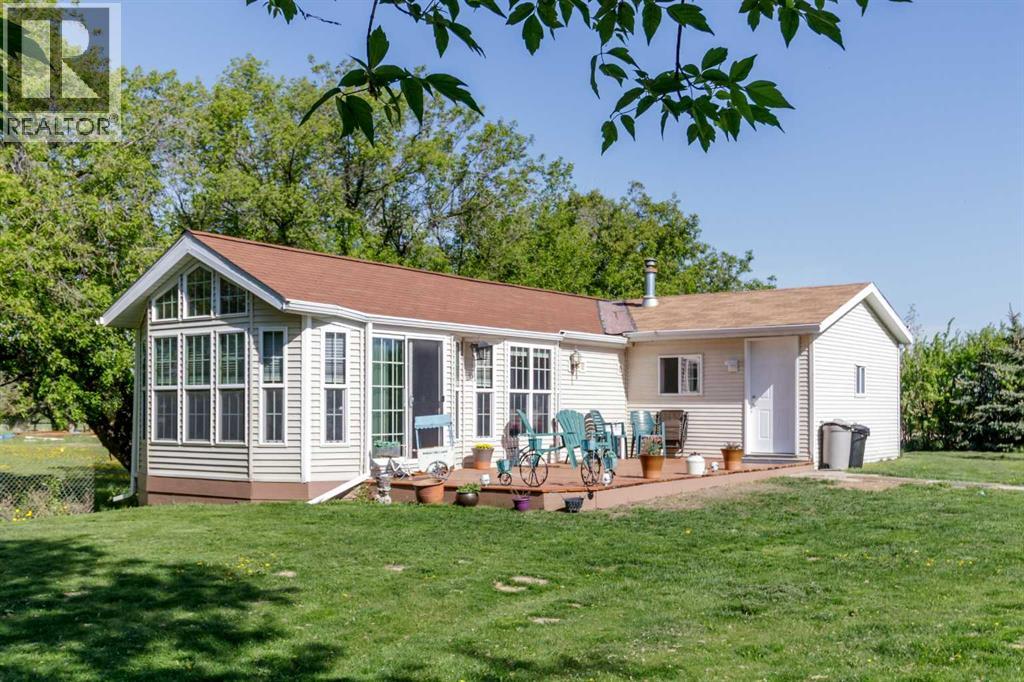 22 Main St, Ardley, AB T0M 0V0