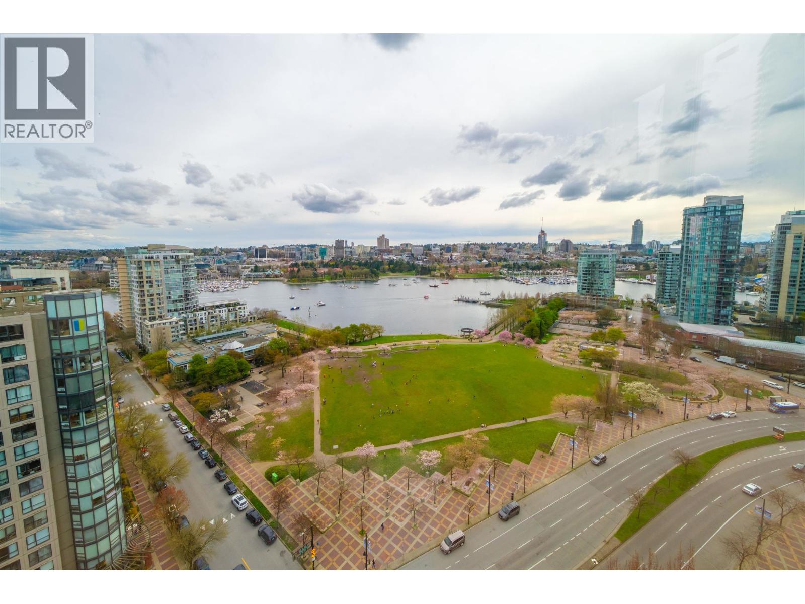 289 Drake Street Unit 2202, Vancouver, BC V6B 5Z5