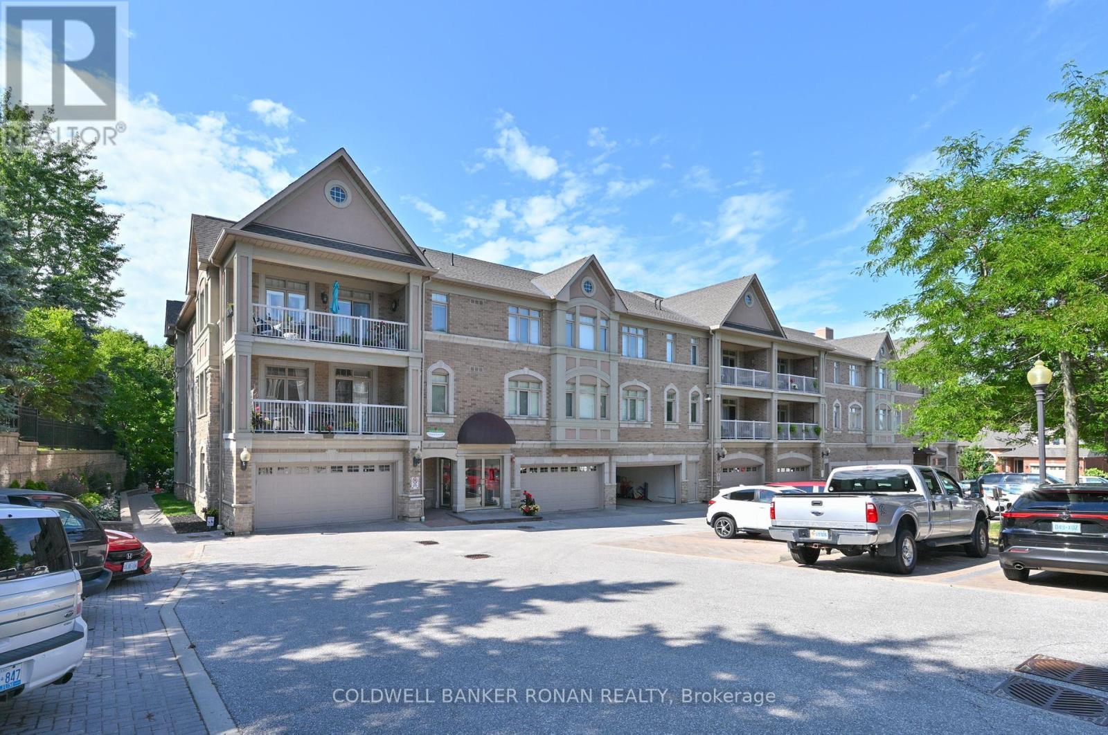 202 78 Sunset Blvd, New Tecumseth, ON L9R 2H2