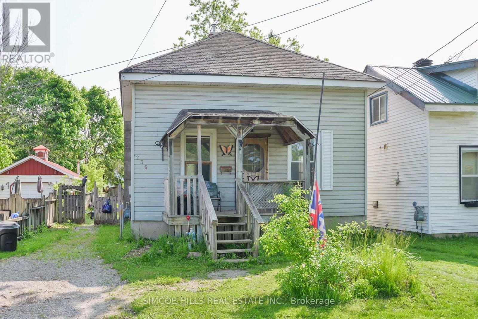236 Front St S, Orillia, ON L3V 4T2