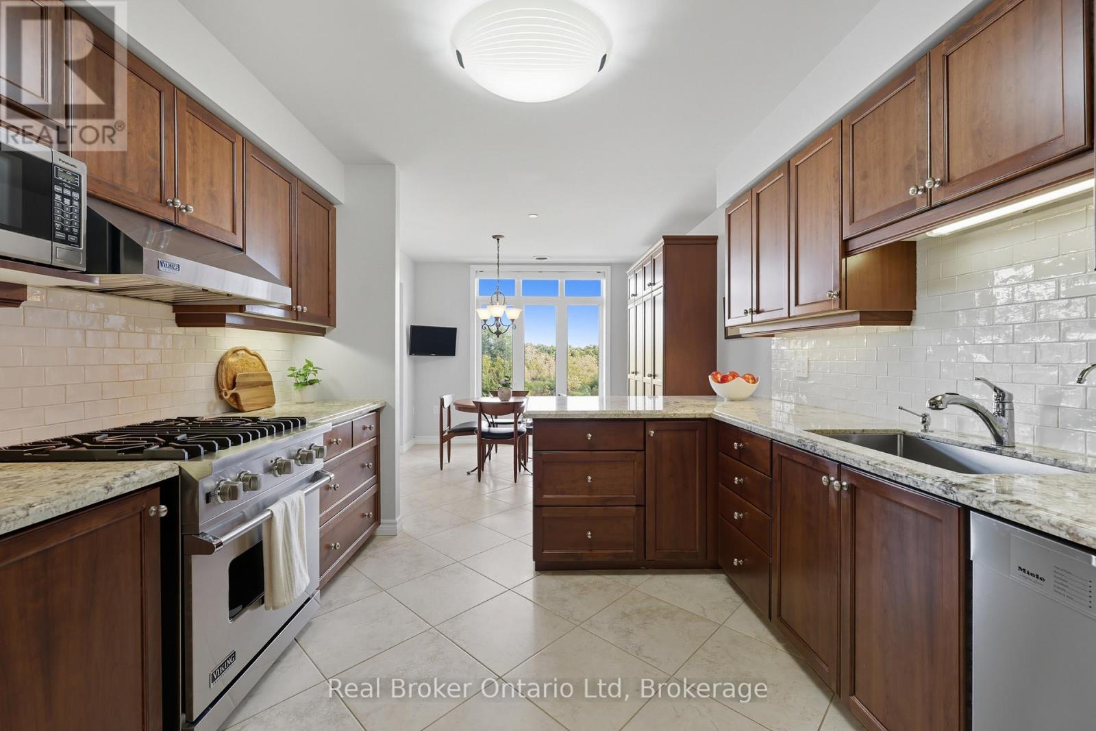 71 Bayberry Dr D307 Dr #d307, Guelph, ON N1G 5K9