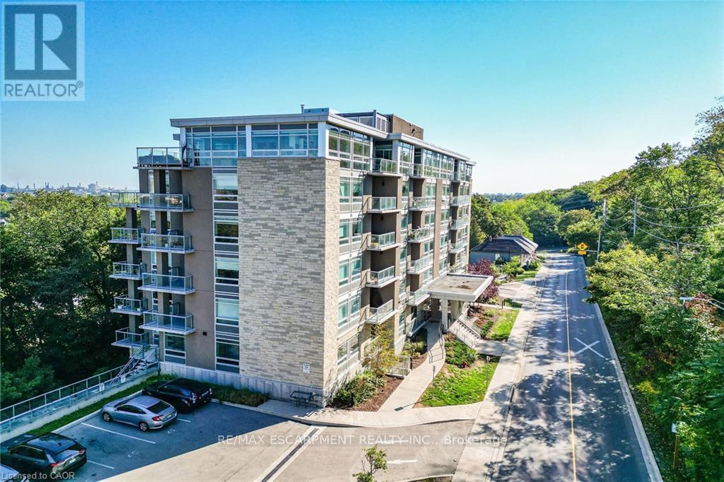 410 479 Charlton Ave E, Hamilton, ON L8N 0B4