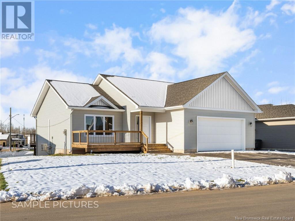 454 Gasp St, Dieppe, NB E1A 6T6