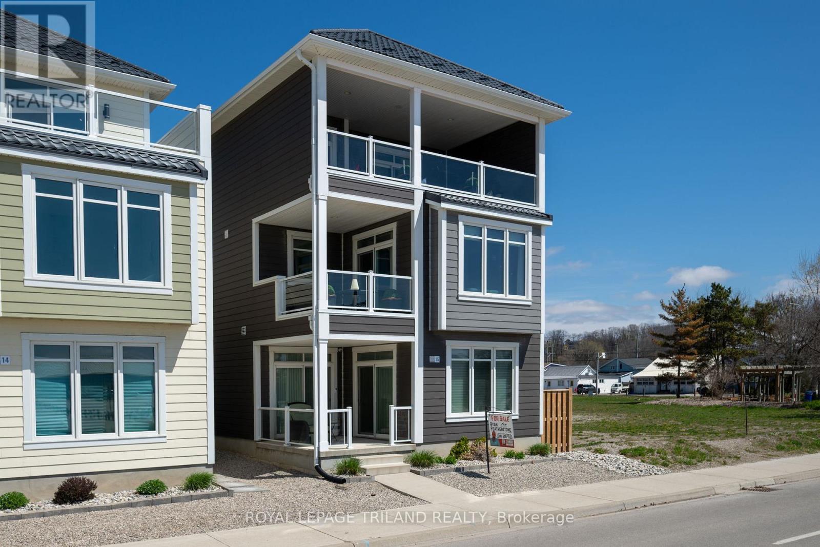 15 355 Edith Cavell Blvd, Central Elgin, ON N5L 1E2