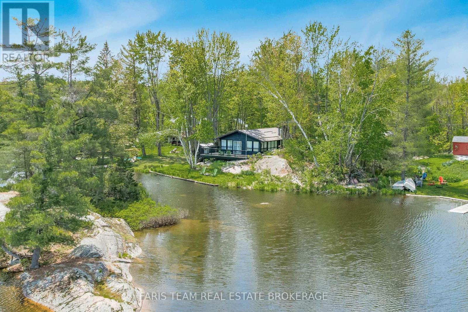1010 Sanderson Rd, Gravenhurst, ON P0E 1N0