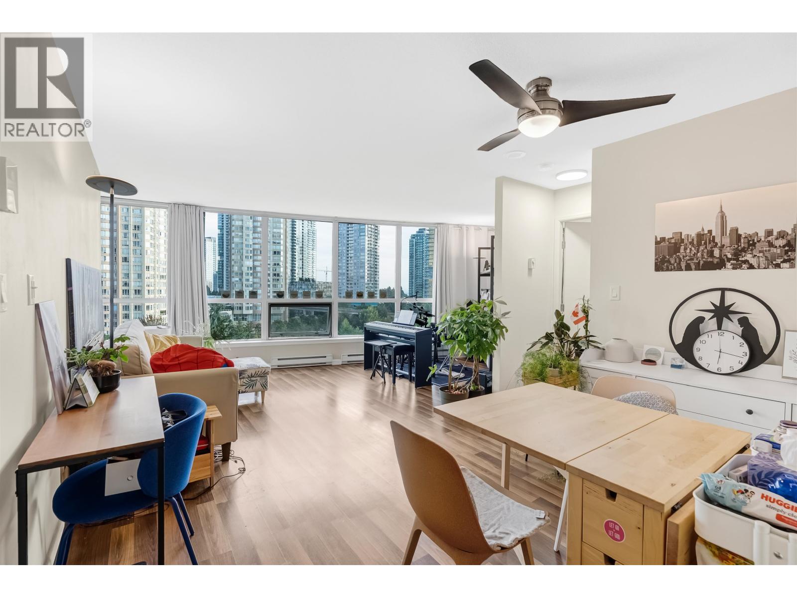 6088 Willingdon Avenue Unit 1201, Burnaby, BC V5H 4V2