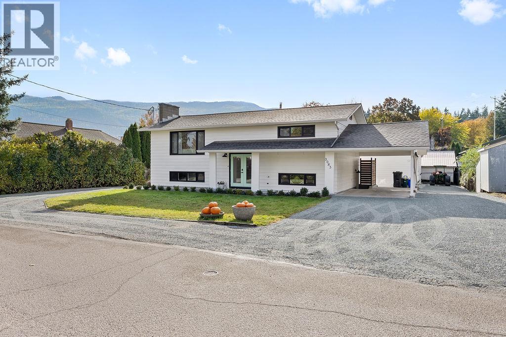 3085 Douglas St, Armstrong, BC V0E 1B2