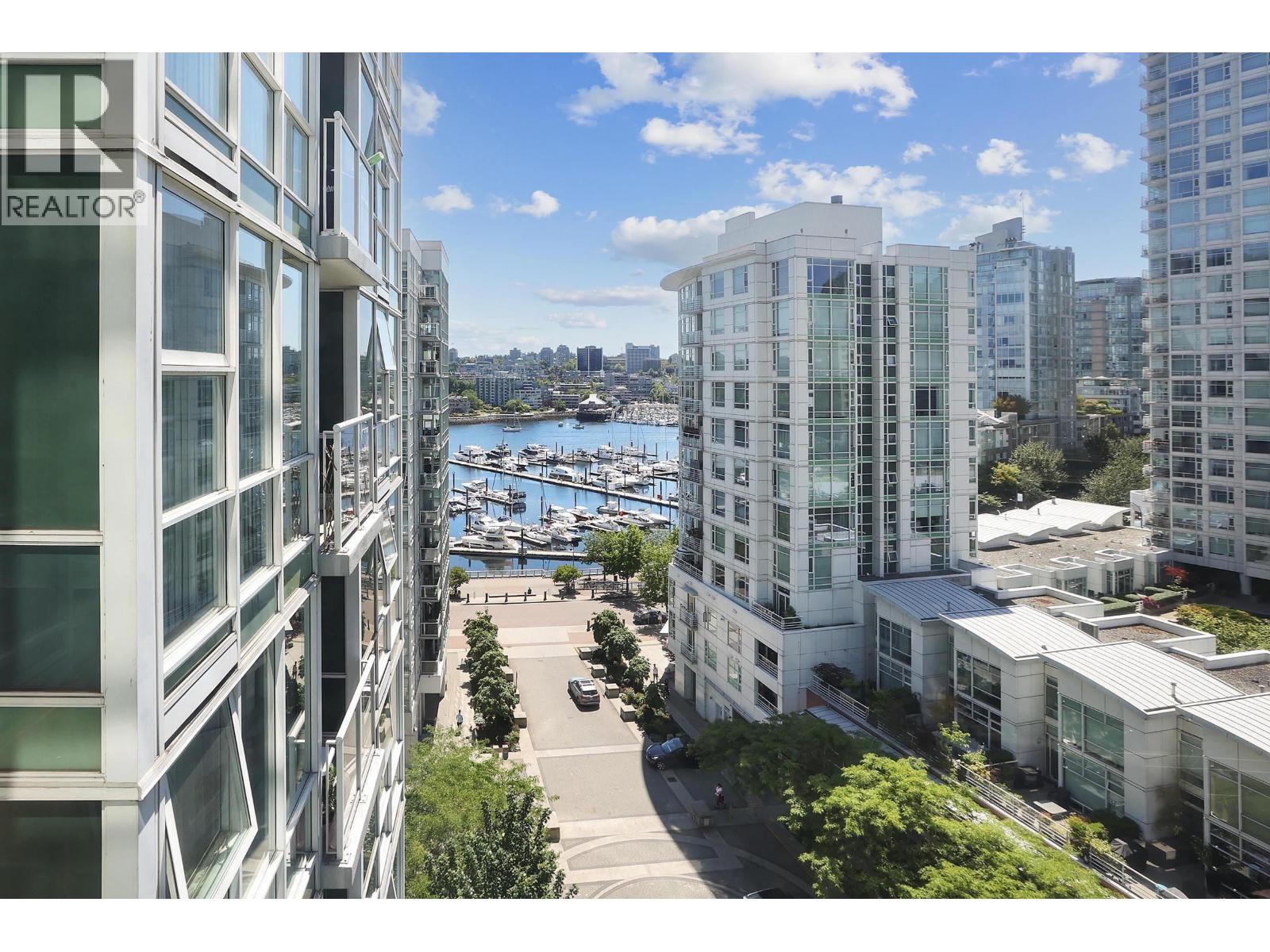 193 Aquarius Mews Unit 703, Vancouver, BC V6Z 2Z2