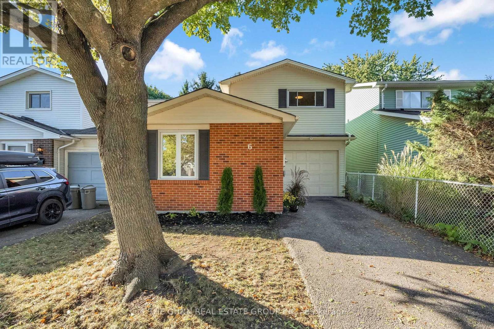 6 Olympic Cres, London, ON N6G 3P6