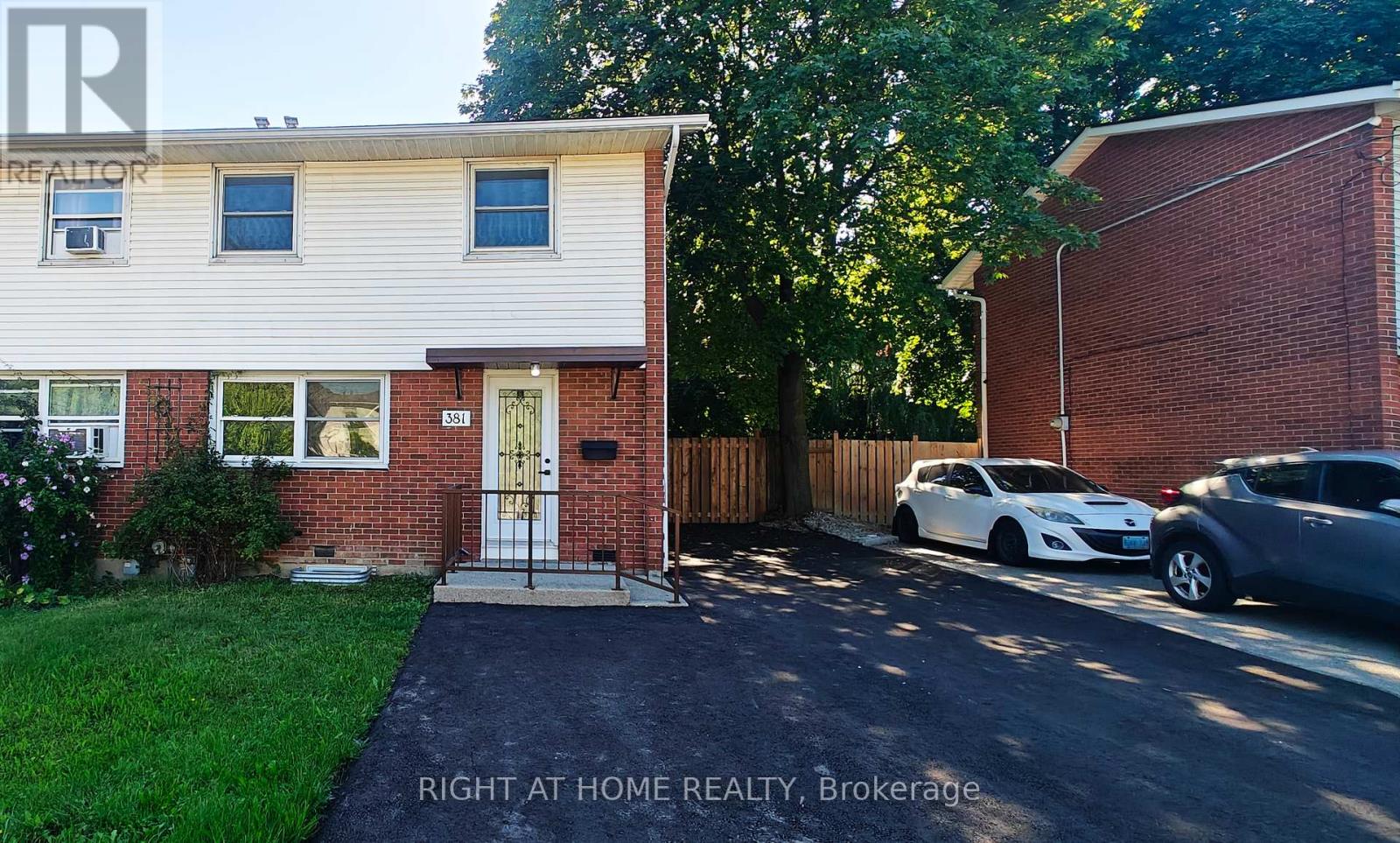 381 E 23rd St, Hamilton, ON L8V 2X5