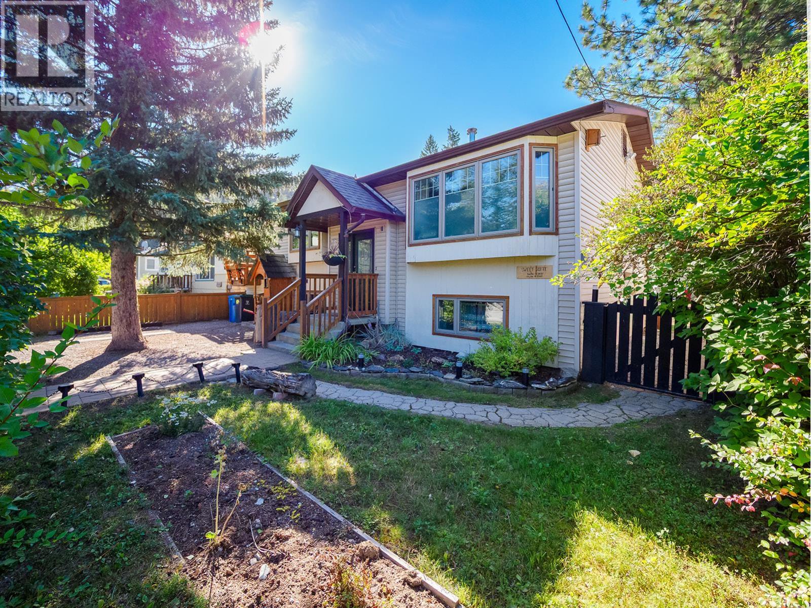 1326 10th Street South, Golden, BC V0A 1H0