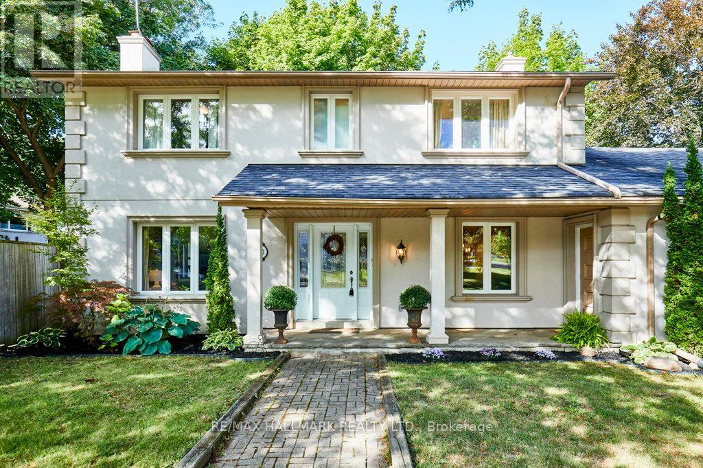 10 Glentworth Rd, Toronto, ON M2J 2E6