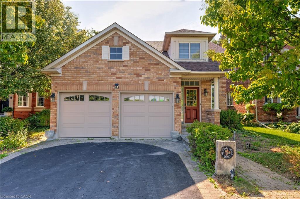 2500 Westoak Trails Blvd, Oakville, ON L6M 3S1