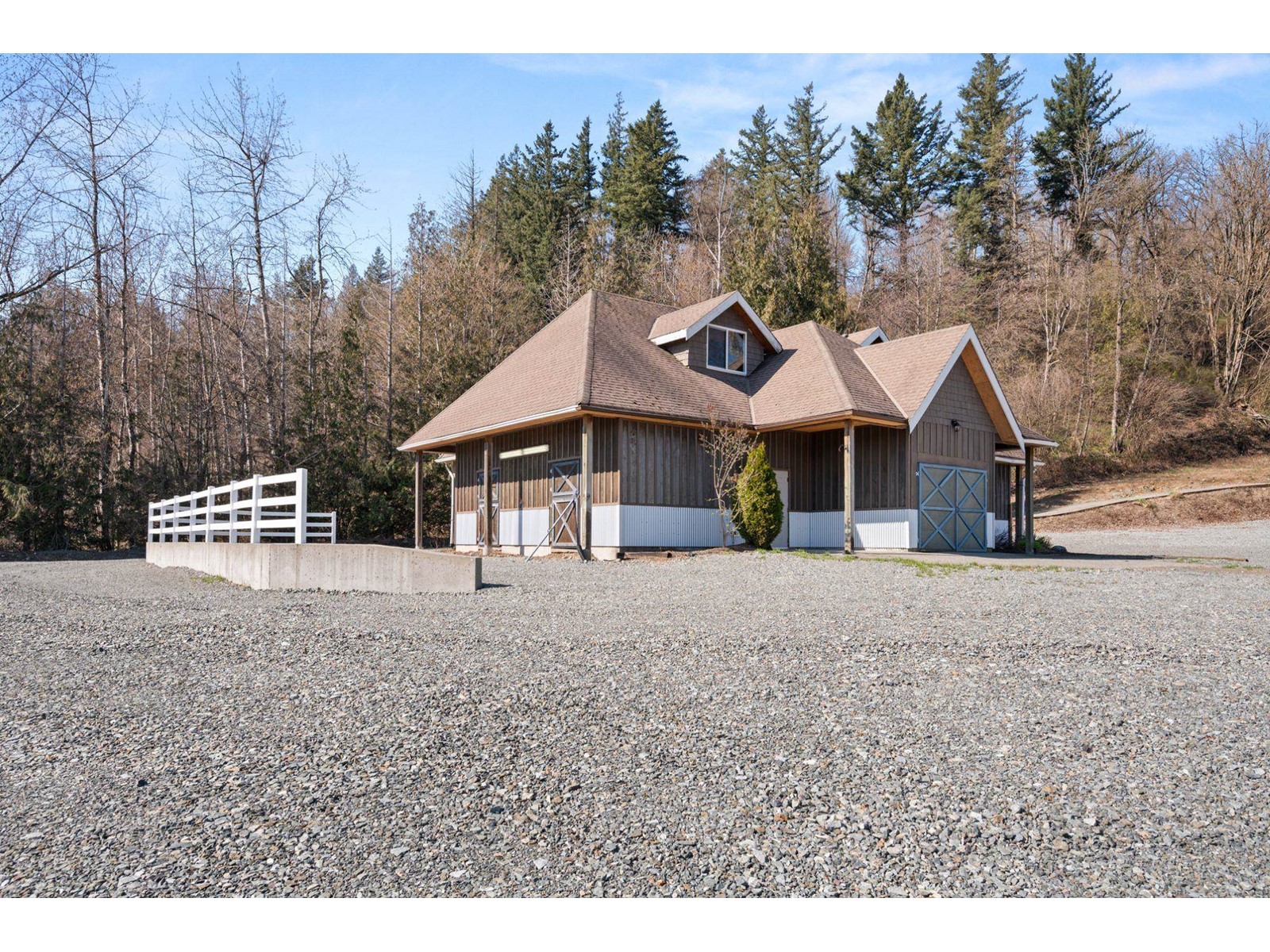 3051 Eldridge Rd, Abbotsford, BC V3G 2H4