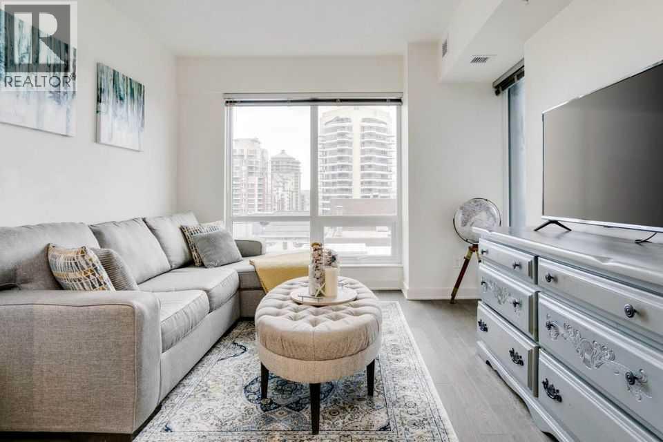 930 6 Avenue Sw Unit 3007, Calgary, AB T2P 1J3