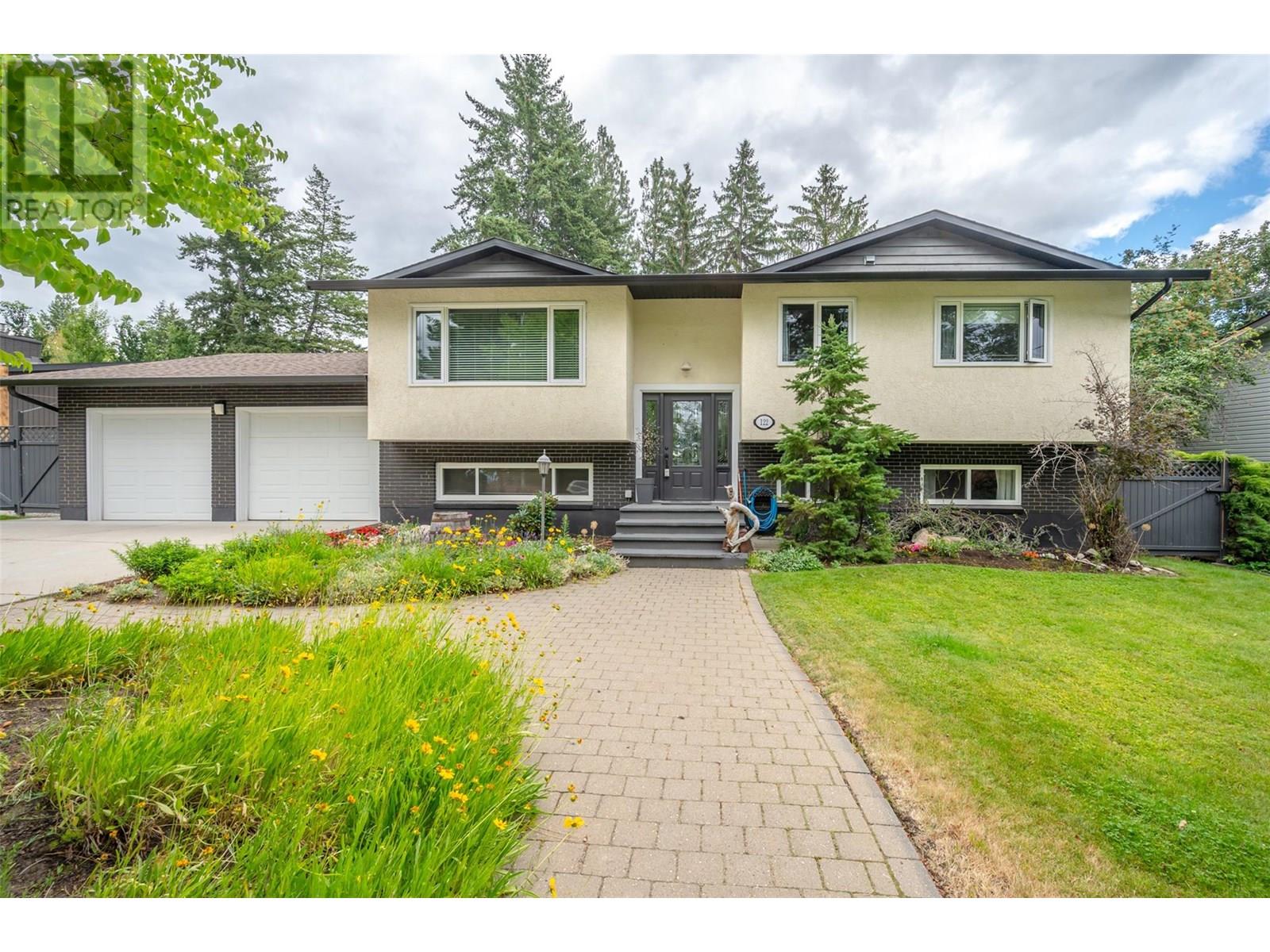 122 Kendall Cres, Penticton, BC V2A 2S8