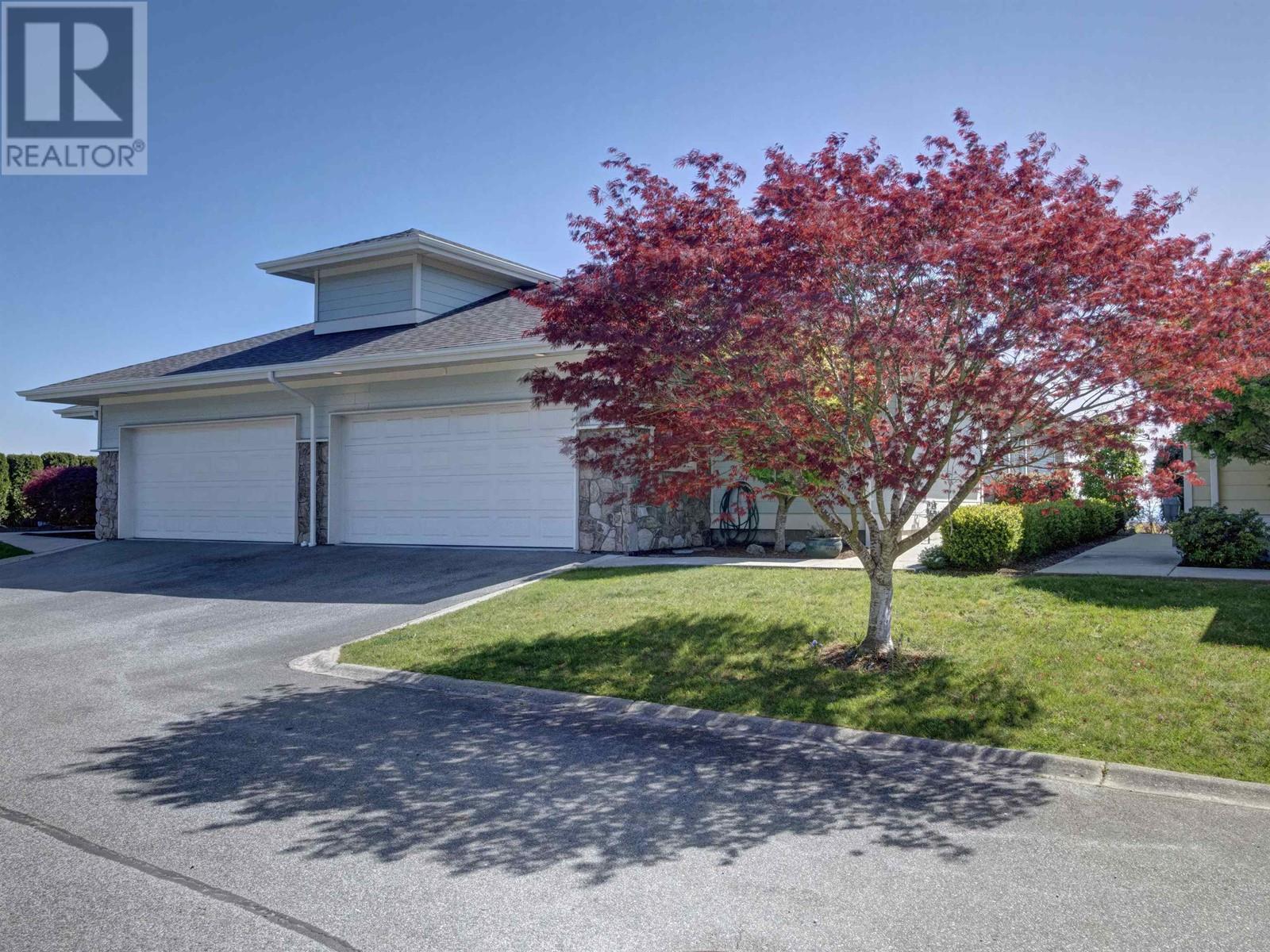5520 Mccourt Road Unit 7, Sechelt, BC V7Z 0K7