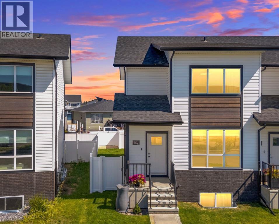 10 Evergreen Way A, Red Deer, AB T4P 3H1