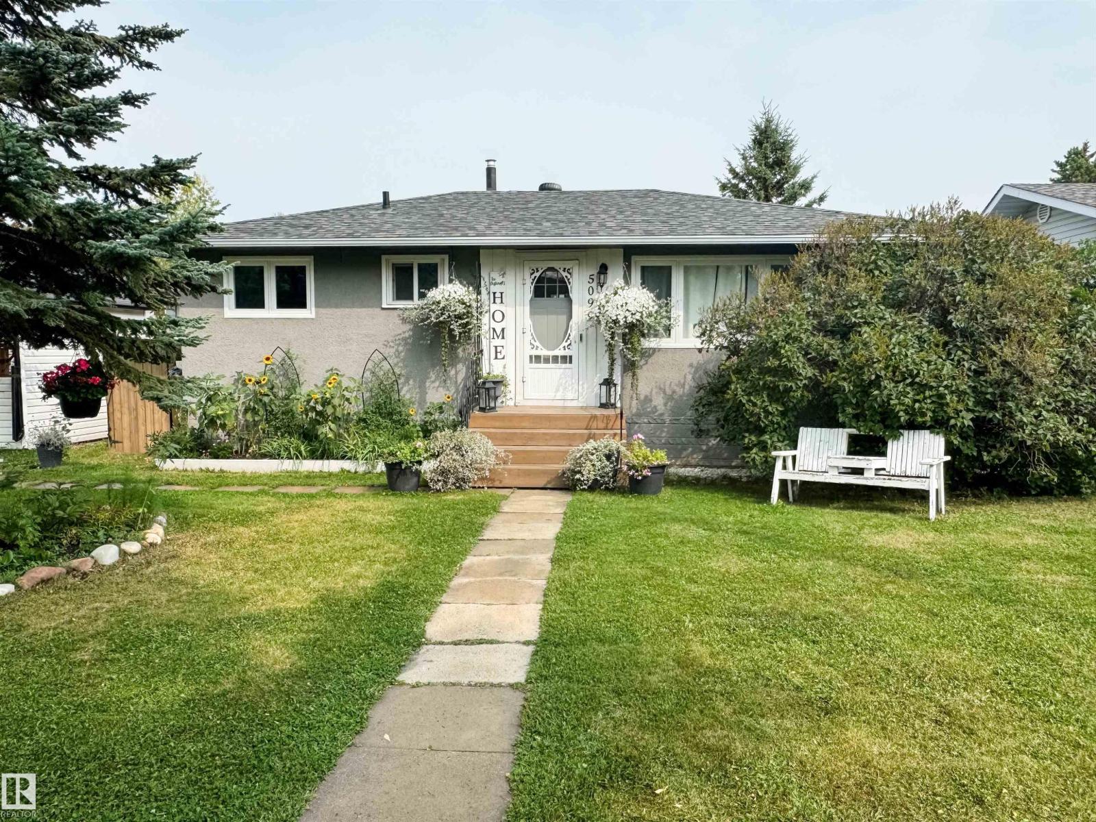 45 St Unit 5099, Drayton Valley, AB T7A 1C2