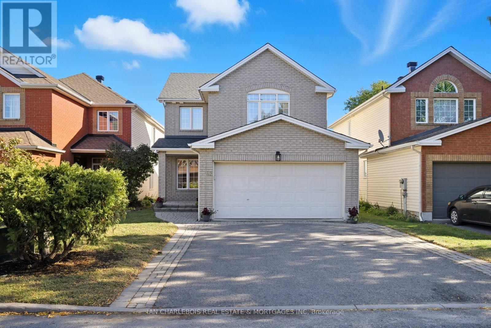 42 Bellingham Pl, Ottawa, ON K1T 4B2