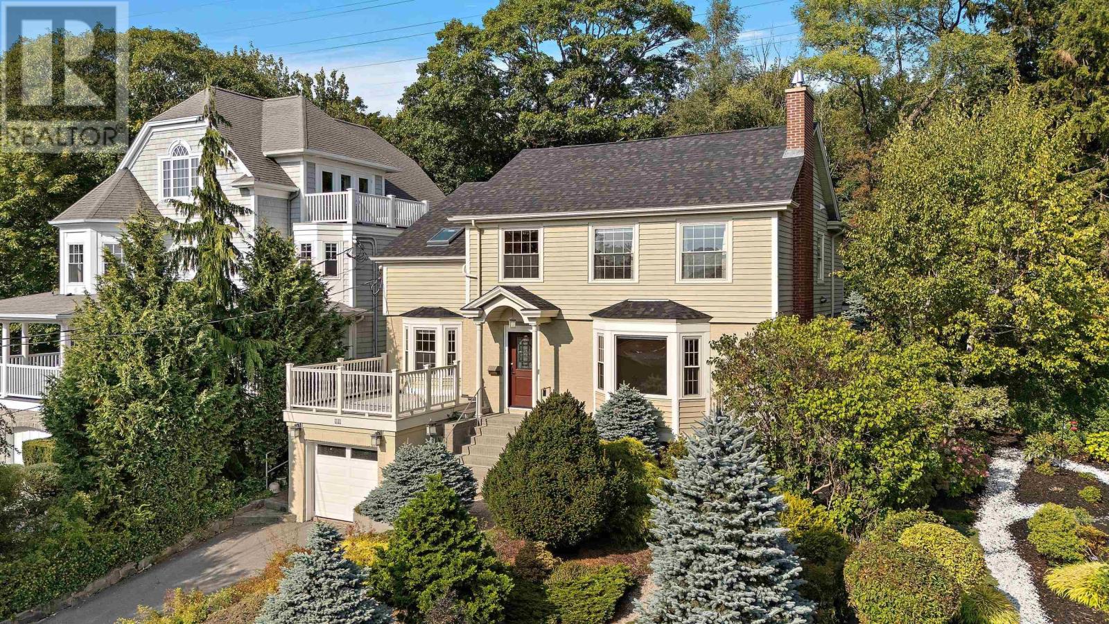 1111 Rockcliffe St, Halifax, NS B3H 3Y7