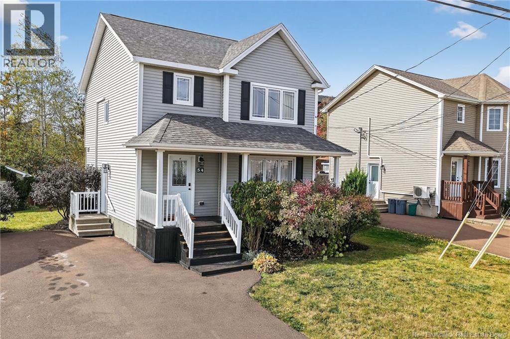 54 Lady Russell St, Moncton, NB E1E 0C2