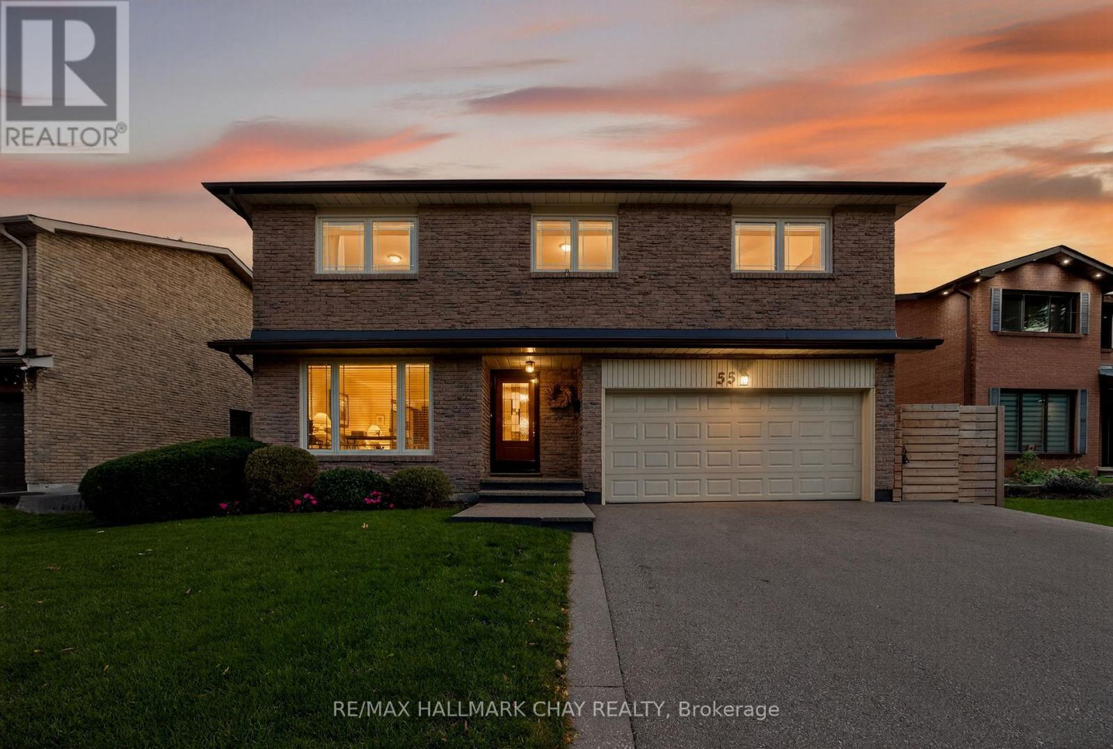 55 Massey St, Brampton, ON L6S 2V8