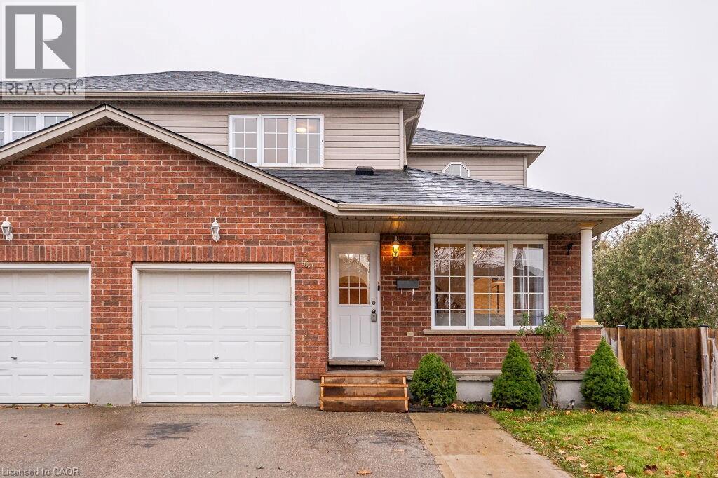 61 Schueller St, Kitchener, ON N2K 3W2