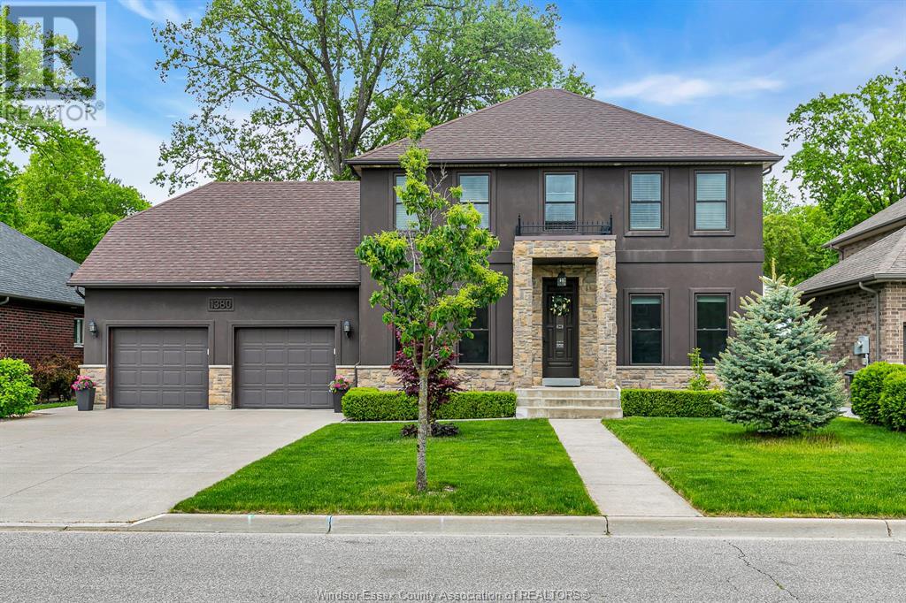 1380 Maple Ave, Lasalle, ON N9J 0B3