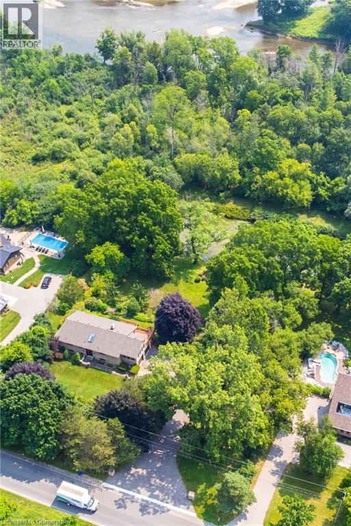 1023 W River Rd, Cambridge, ON N1R 5S5