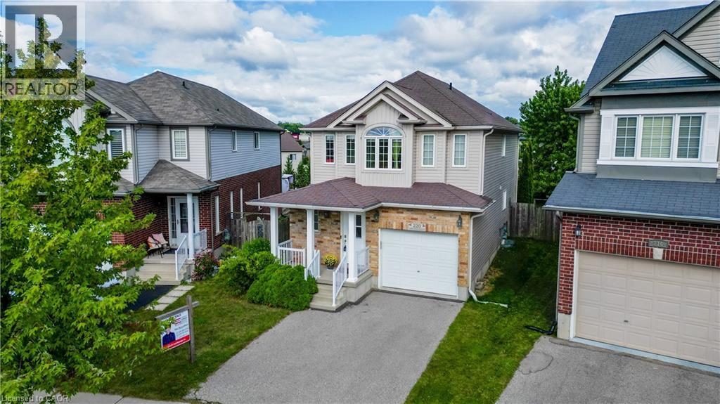 220 Lemon Grass Cres, Kitchener, ON N2N 3R7