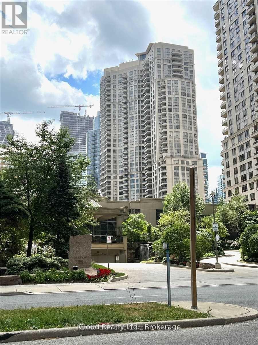 236 3888 Duke Of York Blvd, Mississauga, ON L5B 4P5