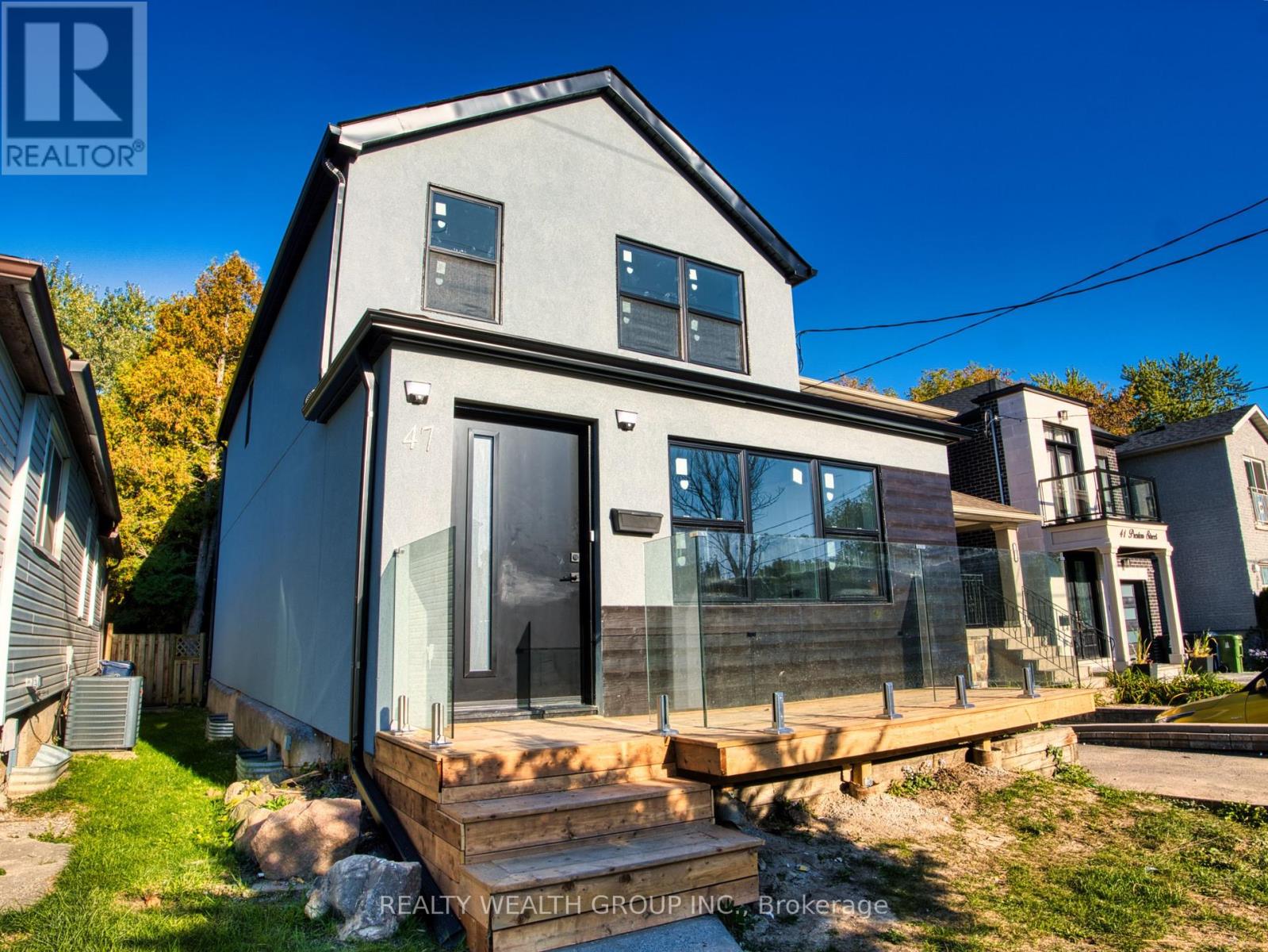 47 Preston St, Toronto, ON M1N 3N2