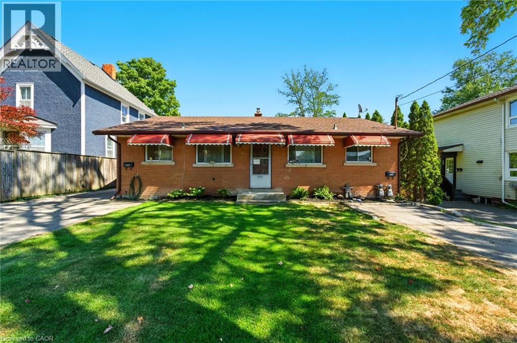 34 Shotwell St, Welland, ON L3C 1N8