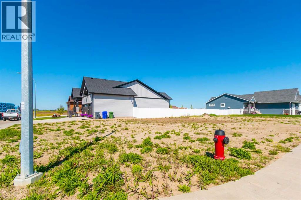 38 Viceroy Cres, Olds, AB T4H 0G2