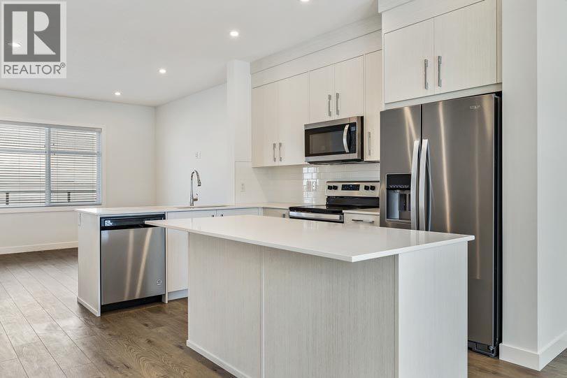 50 Cornerglen Mnr NE, Calgary, AB T3N 2R4