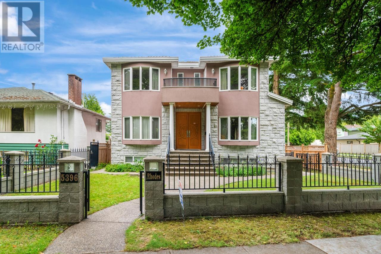 5396 Rhodes St, Vancouver, BC V5R 3N8
