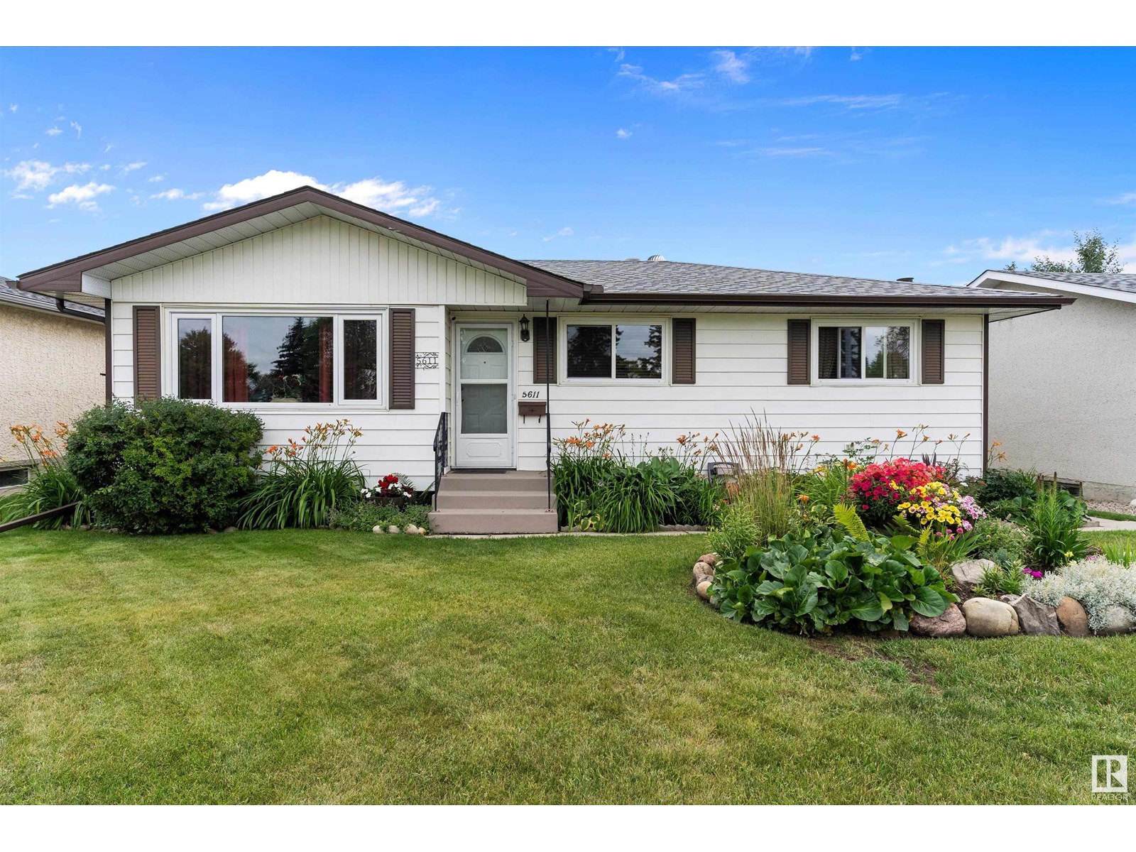 142 Av Nw Unit 5611, Edmonton, AB T5A 1J1